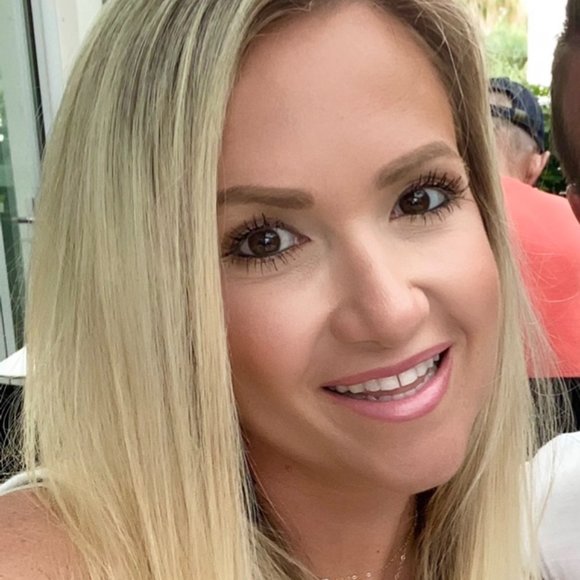 Meet your Posher, Ashley - Picture 1 of 1